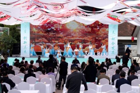 “鄉(xiāng)”聚力量·“創(chuàng)”新未來 丨“文藝賦美 融合發(fā)展”專題活動(dòng)在武關(guān)驛鎮(zhèn)舉行